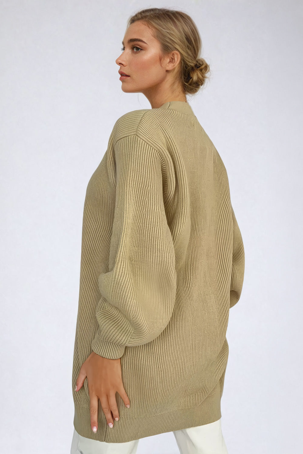 Linea -Cardigan oversize in maglia a coste con scollo a V